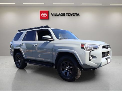 Certified 2022 Toyota 4Runner Trail Special Edition AWD/4WD image 7