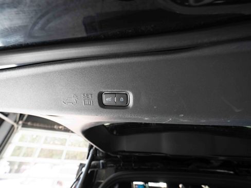 Used 2025 Ford Expedition Platinum w/ Stealth Performance Package AWD/4WD image 29