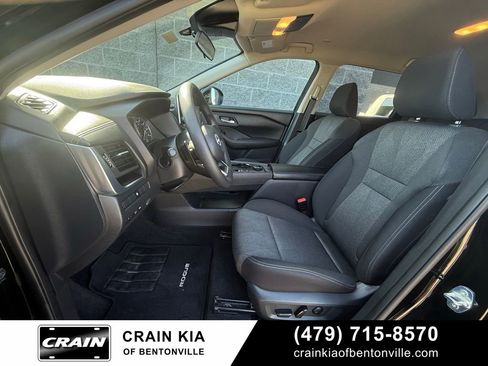 Used 2024 Nissan Rogue SV AWD/4WD image 22