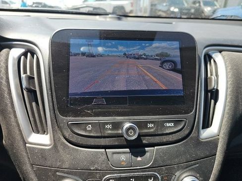 Used 2023 Chevrolet Malibu LT FWD image 19