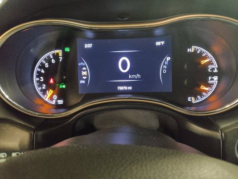 Used 2016 Jeep Grand Cherokee Limited image 23