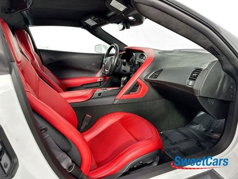Used 2015 Chevrolet Corvette Z06 w/ 3LZ Preferred Equipment Group RWD image 10