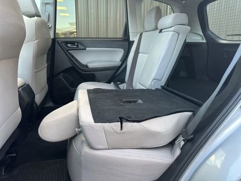 Used 2018 Subaru Forester 2.5i Premium image 25