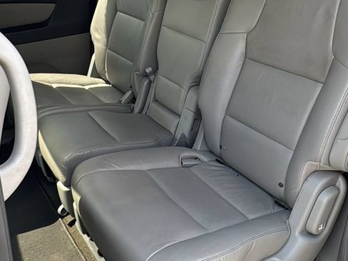 Used 2013 Honda Odyssey EX-L image 29