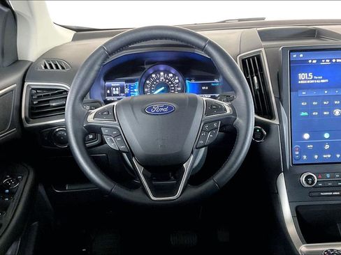 Used 2023 Ford Edge SEL w/ Convenience Package AWD/4WD image 4