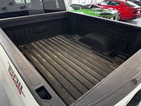 Used 2020 Chevrolet Silverado 1500 LT Trail Boss image 40