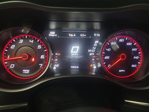 Used 2017 Dodge Charger R/T image 23