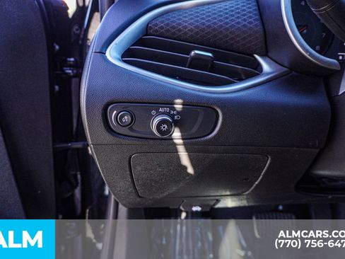 Used 2024 Chevrolet Malibu LT image 37