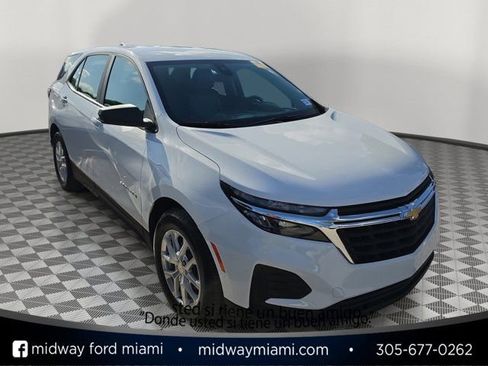 Used 2024 Chevrolet Equinox LS FWD image 1