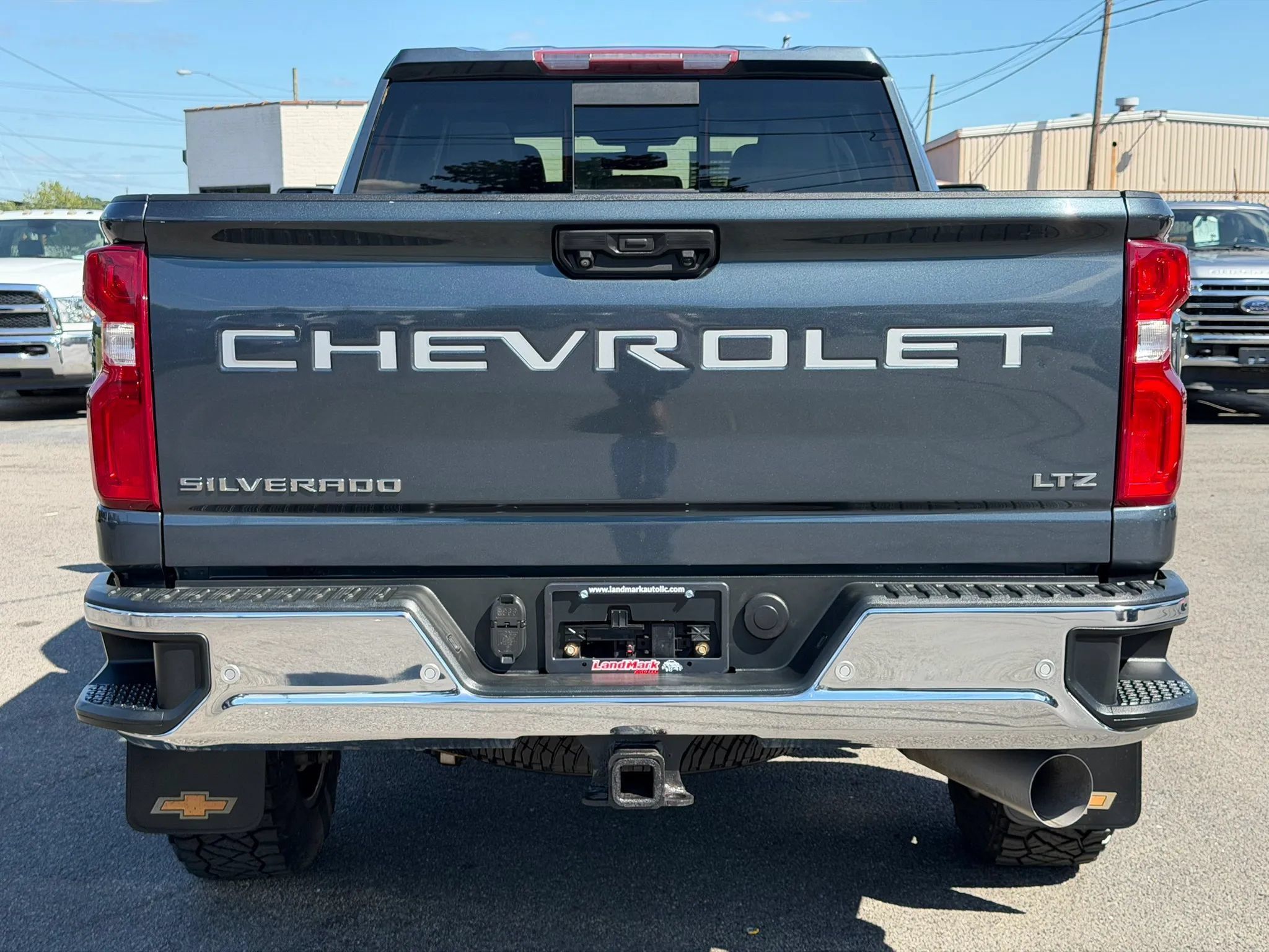 Used 2020 Chevrolet Silverado 2500 LTZ w/ LTZ Plus Package AWD/4WD image 6
