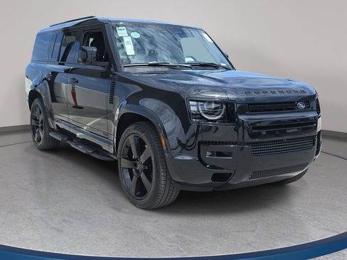 New 2026 Land Rover Defender 130 V8 AWD/4WD image 3