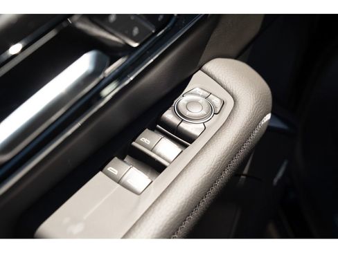 New 2026 GMC Yukon Denali w/ Denali Reserve Package image 14