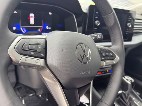 New 2026 Volkswagen Jetta SE FWD image 12