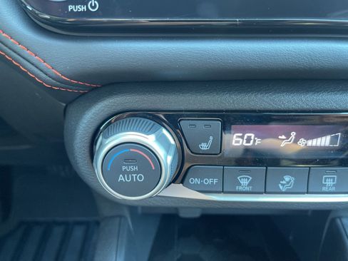 New 2025 Nissan Versa SR image 24