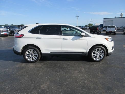 Used 2022 Ford Edge Titanium AWD/4WD image 5