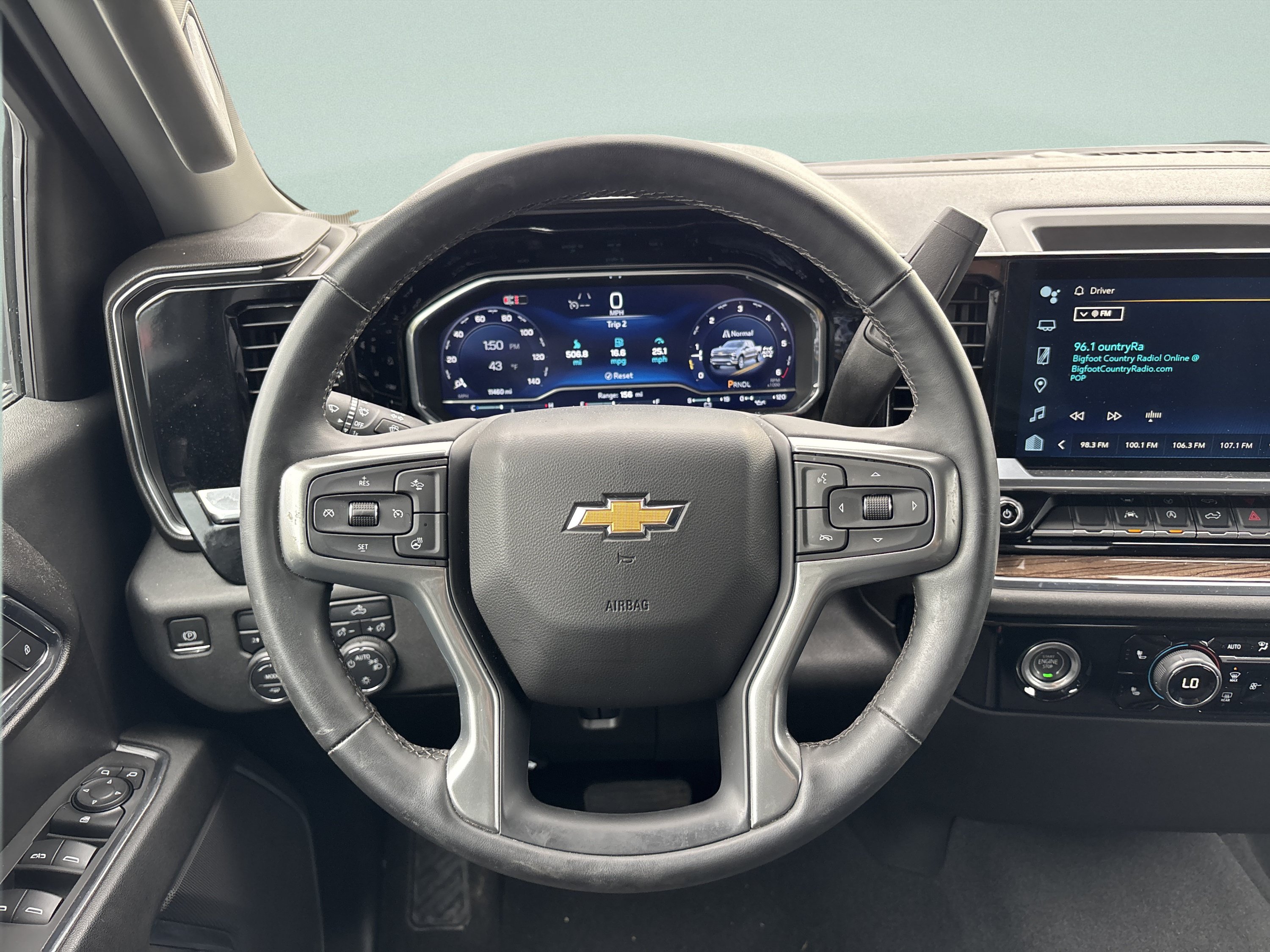 Used 2024 Chevrolet Silverado 1500 LT AWD/4WD image 26