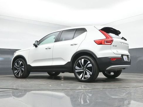 Used 2023 Volvo XC40 B5 Ultimate w/ Protection Package Premier AWD/4WD image 19