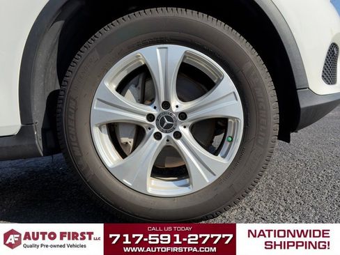 Used 2018 Mercedes-Benz GLC 300 4MATIC image 27