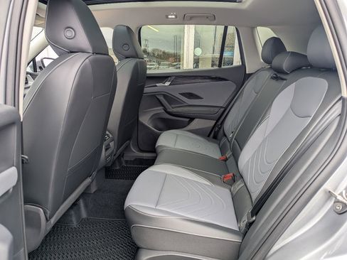 New 2026 Volkswagen Tiguan SE image 28