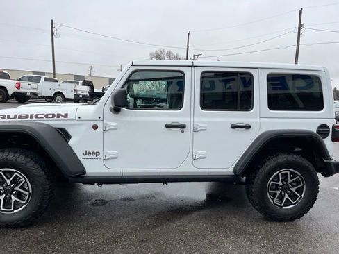 Used 2025 Jeep Wrangler Unlimited Rubicon image 5