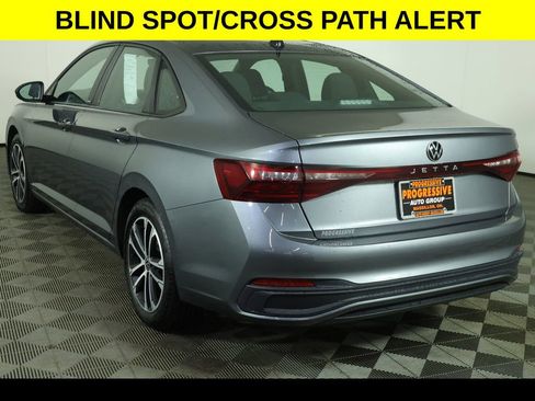 Used 2025 Volkswagen Jetta Sport FWD image 6