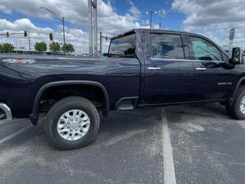 Used 2024 Chevrolet Silverado 2500 LTZ AWD/4WD image 2