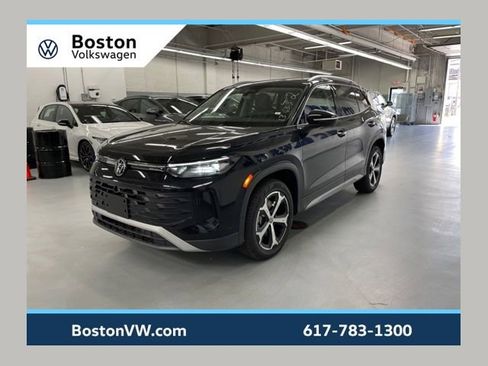 New 2026 Volkswagen Tiguan SE AWD/4WD image 1