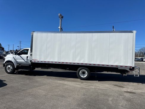 New 2026 Ford F650 2WD Regular Cab Super Duty image 11