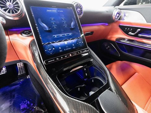 Used 2022 Mercedes-Benz SL 63 AMG SL 63 AMG image 16