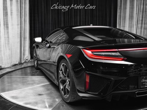 Used 2017 Acura NSX AWD/4WD image 26