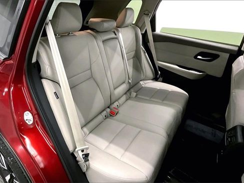 New 2025 Nissan Rogue SL image 32