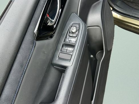 Used 2025 Subaru Forester Limited w/ Popular Package #2 image 33