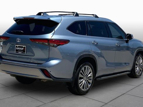 Used 2021 Toyota Highlander Platinum AWD/4WD image 13