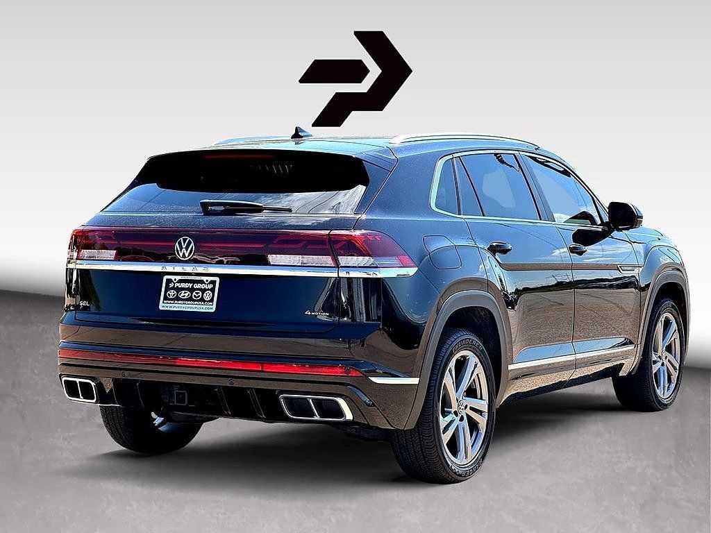 Used 2024 Volkswagen Atlas Cross Sport SEL R-Line AWD/4WD image 8