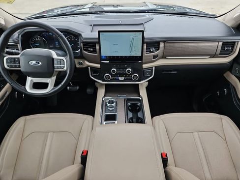 Used 2024 Ford Expedition Max Limited RWD image 11