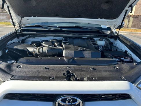 Used 2019 Toyota 4Runner SR5 Premium image 29