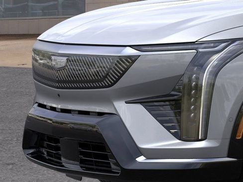 New 2026 Cadillac Optiq Luxury 1 image 13