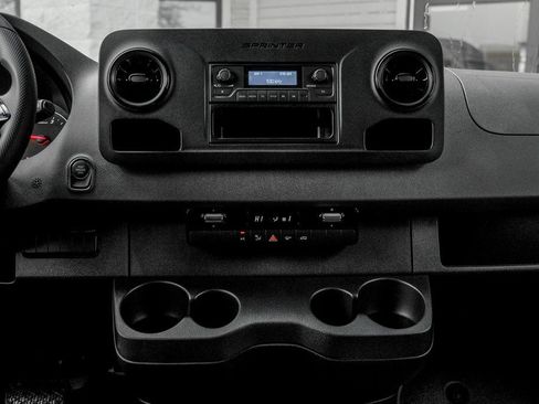 New 2026 Mercedes-Benz Sprinter 2500 image 17