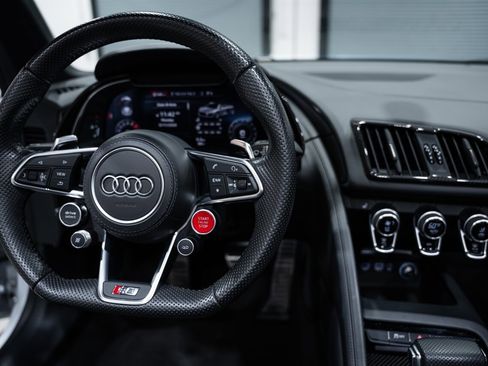 Used 2018 Audi R8 V10 plus AWD/4WD image 23