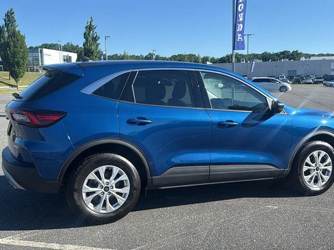 Used 2023 Ford Escape Active AWD/4WD image 5