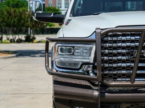 Used 2019 RAM 2500 Limited AWD/4WD image 5