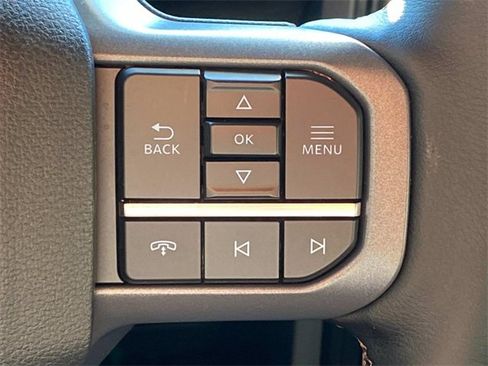 Used 2025 Ford F150 Lariat w/ FX4 Off-Road Package image 19