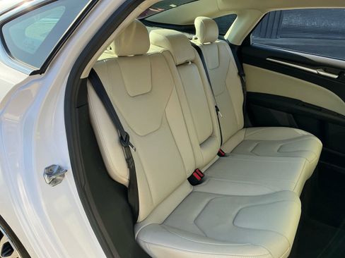 Used 2017 Ford Fusion Titanium image 21