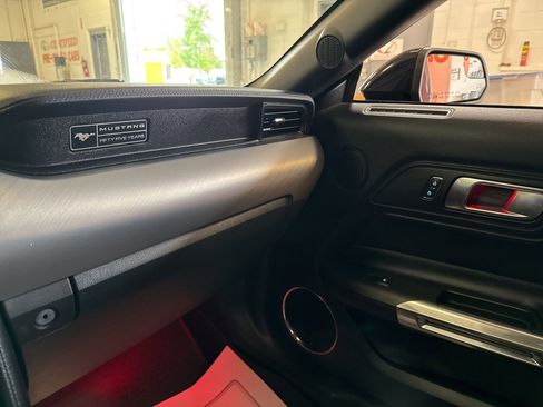 Used 2020 Ford Mustang GT Premium image 41