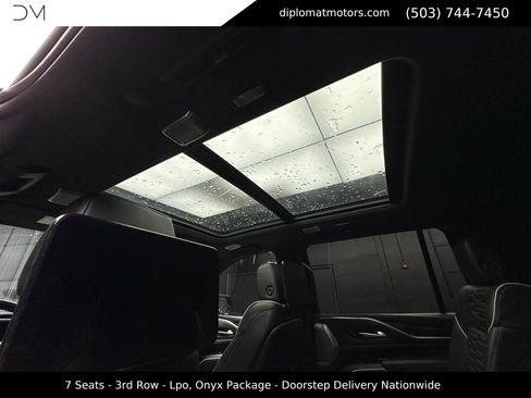Used 2023 Cadillac Escalade ESV Sport Platinum w/ LPO, ONYX Package AWD/4WD image 27
