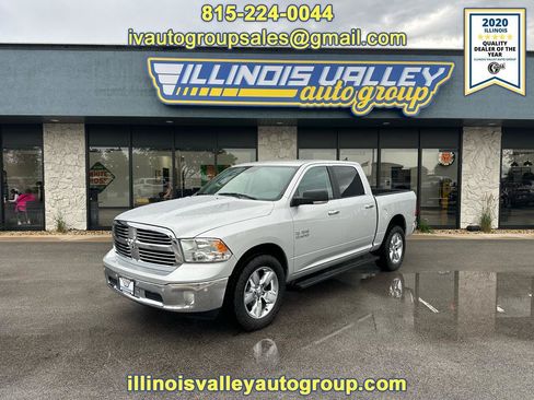Used 2018 RAM 1500 Big Horn AWD/4WD image 1