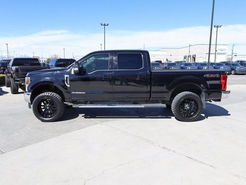 Used 2018 Ford F350 Lariat AWD/4WD image 3