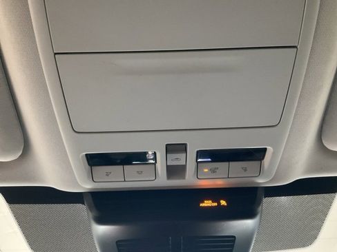 Used 2024 MAZDA CX-90 3.3 Turbo w/ Premium Package image 18