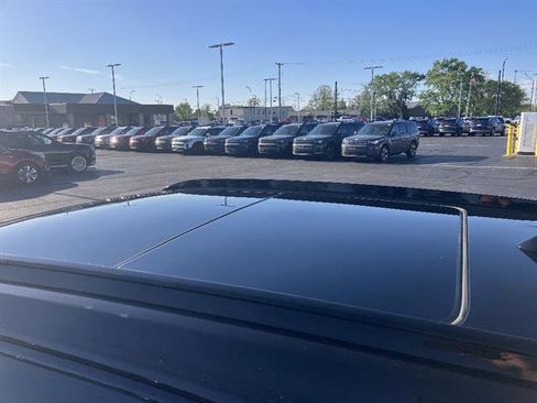 Certified 2024 Cadillac XT4 Sport image 9