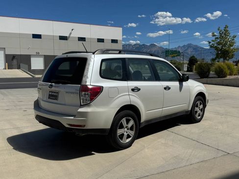 Used 2010 Subaru Forester 2.5X AWD/4WD image 5